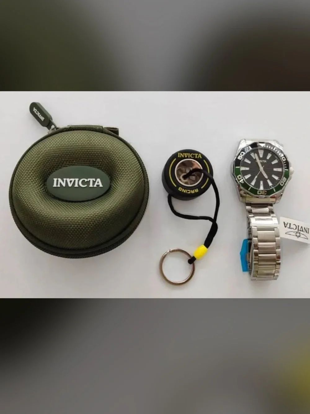 NEW Invicta Men’s Bundle Invicta Pro Diver Men 46mm Green Silver Tone Watch